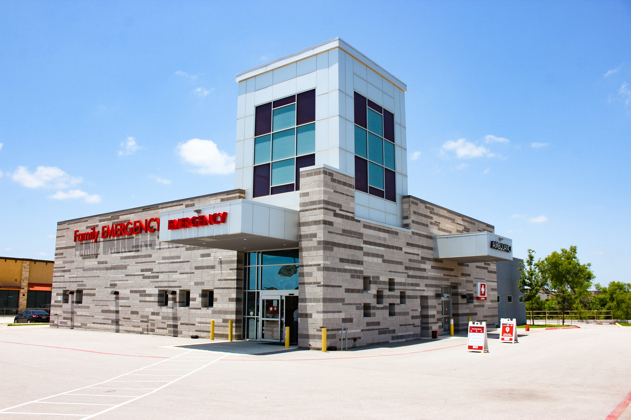 Family Clinic & Urgent Care at Lakeline